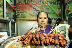 Berikut resep udang bakar masak bumbu rujak, dilansir tribunnews dari sajiansedap.grid.id Sate Kampret Salah Satu Destinasi Kuliner Malam Legendaris Di Jombang