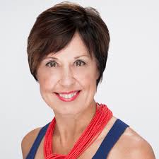 Lynn Mattern's Instagram, Twitter & Facebook