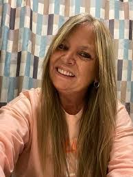 Amanda Wetherell's Instagram, Twitter & Facebook