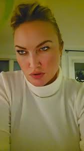 Sharon Stone Pose 2024