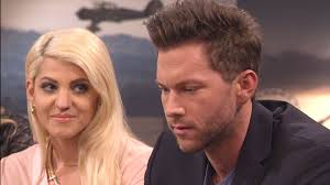 Sarah harrison, ehemann dominic und die kleine tochter mia rose zieht es in die usa. Oli Sanne Packt Uber Bachelor Flirt Mit Sarah Harrison Aus Promiflash De
