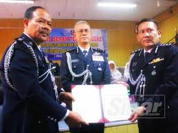 Hotel selesa pasir gudanghotel, 1 km nordöstlich. Mohamad Roy Dilantik Ketua Polis Pasir Mas