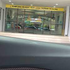 Places nearby minyak pengasih as shifa spas/beauty/personal care 40000 shah alam celcom axiata berhad, shah alam branch local business shah alam Kompleks Pejabat Kerajaan Daerah Petaling Pejabat Daerah Petaling Seksyen U5 Jalan Atmosfera U5 33