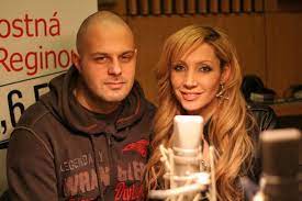 Jak se nám podařilo zjistit, lounová i ládek budou tuto sobotu hrát na stejném pódiu. Silvestr Olgy Lounove A Xindla X Radio Dab Praha