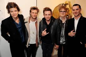 The discography of english pop rock band mcfly consists of 24 singles, 25 music videos, five studio albums, three compilation albums, four live albums and one soundtrack. Mcfly Shemazing