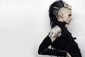 Pin By Maggie Balfry On Alternative Hair Alternative Hair Model Island Life Style