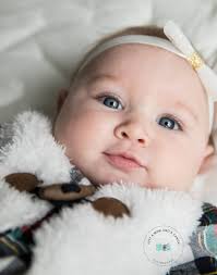 Ella Mae was a sweetie pie! I loved getting to see her, and her parents  also! I am loving this Christmas set up I have been using. I might have to  set