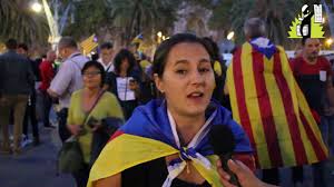 Tous les 11 septembre, jour de fête nationale catalane, les indépendantistes descendent massivement dans la rue pour réclamer l'indépendance. Catalogne Pourquoi Ils Veulent L Independance Youtube