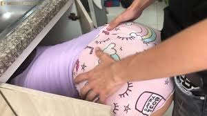 hermanastro sácame de aquí con tu polla - porno en español - XNXX.COM