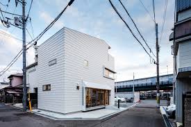 Aktuelle preise für produkte vergleichen! Hisashi Ikeda Designs Compact Japanese House As A Sum Of Small Parts That References Traditional Machiya Style De51gn