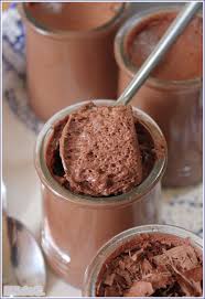 Mousse Au Chocolat Legere Comme Un Nuage Mes Brouillons De Cuisine Mousse Au Chocolat Mousse Au Chocolat Legere Mousse Au Chocolat Aerienne