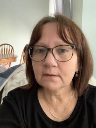 I'm loving my new hair style.