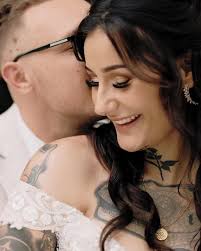 Hayley & Tom 🥂, @itstommydotcom , @itshayleydotcom