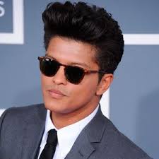 Grooming Hair Loss Advice Routines To Follow And Practical Advice Made Simple Quiff Hairstyles Mens Facial Hair Styles The Quiff