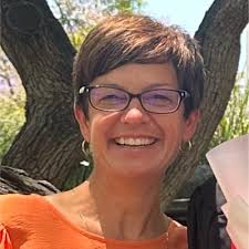 This is Roy Knight and his wife, Phyllis.