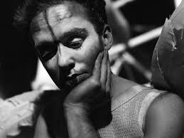 Per ogni piattaforma di streaming troverai la disponibilità in abbonamento, noleggio, acquisto e prezzi per la versione sd e hd. Troy Davies Fleeting Melbourne Pop Star And A Pioneer Of Sexual Expression Music Documentary The Guardian