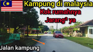Lebih 300 jenis hidangan termasuk menu kegemaran bintang lagenda itu selain berinspirasikan daripada kariernya selain menamakan gerai berdasarkan nama. Suasana Desa Kampung Di Malaysia Kok Rumahnya Jarang Ya Youtube