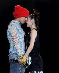 Follow park sandara and others on soundcloud. Daragon Is Real G Dragon Daragon 2ne1 Dara