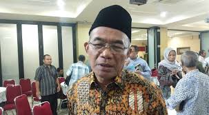 Pegawai persero adalah berstatus pegawai negeri sipil. Catat 22 Mei Asn Dan Pegawai Bumn Masuk Kerja Bagian 1
