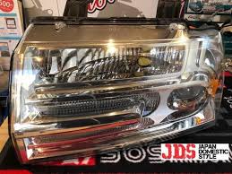 フォード リンカーン ナビゲーター 2007 ヘッドライト 車検対応 日本仕様 加工 ヨーロッパ 本国 並行車 カットライン ロービーム ハイビーム すれ違い 光軸 調整 対策 千葉県よりご依頼 グーネットピット