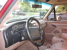 Hey guys new here great bronco a little rust here and there but interior is a mess po decided it was good to spray bedliner on everything. 1996 Ford Bronco Interior Picture Supermotors Net