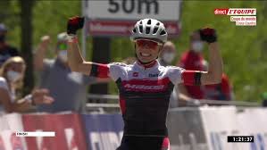 Lecomte a été championne de france lors de sa première saison en tant que junior en 2016 et a remporté plusieurs courses de la coupe vtt. Vtt Cm F Loana Lecomte Victorieuse Du Cross Country A Albstadt