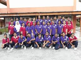Ustazah norizah giving her full comitment to entertained me. Kursus Kepemimpinan Badan Pelajar Smk Seri Puteri Ipoh Facebook