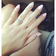 100bag/color (if we have in stock, small order is ok). Oval Short Round Acrylic Nails Novocom Top
