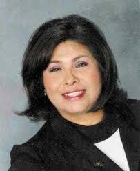 Los Hermanos Familia hosts Veterans Day Parade to 'honor all who served'