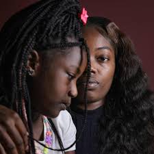 Fort Lauderdale native works to treat daughter for Christmas