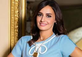 حلا شيحة قديسة أخر الزمان Ø¹Ù…Ø±Ùˆ Ø£Ø¯ÙŠØ¨ Ø¹Ù† Ø£Ø²Ù…Ø© Ø­Ù„Ø§ Ø´ÙŠØ­Ø© Ø§Ù„ÙØ§Ø± Ø¨ÙŠÙ„Ø¹Ø¨ ÙÙŠ Ø¹Ø¨ÙŠ Ø§Ù„Ù„ÙŠ Ø¨ÙŠØ­ØµÙ„ Ù…Ø´ Ø¹Ø§Ø¯ÙŠ Ø¨ÙˆØ§Ø¨Ø© Ø§Ù„Ø´Ø±ÙˆÙ‚ Ù†Ø³Ø®Ø© Ø§Ù„Ù…ÙˆØ¨Ø§ÙŠÙ„
