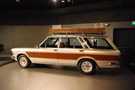 Esplora il suo nuovo stile e le sue innovative caratteristiche. Fiat 130 L Ultima Ammiraglia Vitadistile