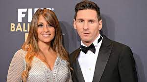 Antonella roccuzzo height and weight antonella is a woman of average stature. Antonella Roccuzzo Wiki Lionel Messi Love Story Age Height And Other Facts Networth Height Salary
