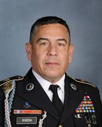 At the airfield near Jebel-Sinam, Safwan, Iraq, in 1991; with Luis A Colón  Santiago and B Co 143rd SIG BN, 3AD. Desde Caparra Terrace a Iraq.