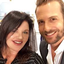 Becky Hobson (@b_recca111)