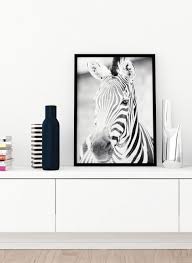 Tidak hanya sebagai tempat untuk menerima tamu, ruangan ini merupakan perwakilan dari seluruh ruangan pada sebuah rumah dan menjadi gambaran desain keseluruhan rumah. Interior Hitam Dan Putih 170 Foto Bilik Tidur Bilik Dapur Ruang Reka Bentuk