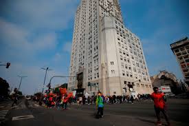 images?q=tbn:ANd9GcQVuOX_6V7tvsBRx1dAD8GZ1yqtwB6OXkF4Vw&s