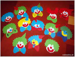 Fensterbilder mit kindern als farbenfrohe. Wir Basteln Fur Karneval Clown Fensterbilder Redroselove Mein Lifestyleblog