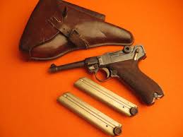 The right side of the barrel extension has the standard crown over script proofs next to an imperial eagle proof. Luger Erfurt 1917 Two Matched Mags Rig 9mm Luger 16803925 Gunauction Com