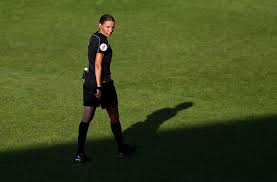 A supercopa da uefa de 2021, ou supertaça da uefa foi a 45ª edição desta competição, uma partida anual organizada pela uefa na qual se. Inedito Arbitra Francesa Apita Na Supertaca Europeia Entre Liverpool E Chelsea Radio Alfa