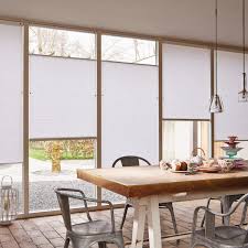 Traditional Japanese Shoji Screens Combine Privacy Opacity And Light Control These Luxaflex Duette Shad Raamdecoratie Woonkamergordijnen Eetkamer Decoreren