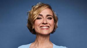 Caren miosga grew up in groß ilsede, lower saxony, and attended the local grammar school. Caren Miosga Hofft Auf Ein Anderes Lebens Und Arbeitsverhaltnis Durch Die Quote Stern De