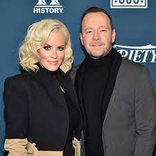 Maybe you would like to learn more about one of these? Jenny Mccarthy Pays Tribute To Husband Donnie Wahlberg S Mother Alma E Online Deutschland