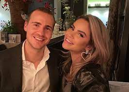 Monica geuze © vlog monica geuze. Monica Geuze En Vriend Zetten Grote Stap In Relatie