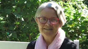 BØVLINGBJERG SPILLER DANSK