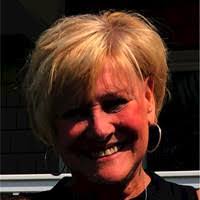 Joanna Schade's Instagram, Twitter & Facebook