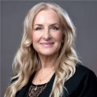 Karen Schexnayder's Instagram, Twitter & Facebook