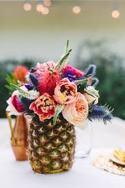 A Pinterest Approved Trend You Ll Love Pineapple Wedding Decor Pineapple Wedding Decor Pineapple Wedding Beach Wedding Decorations