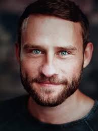 I hate this league already !!! Gonna miss Corrie tonight. UTB 🧣🧣🧣