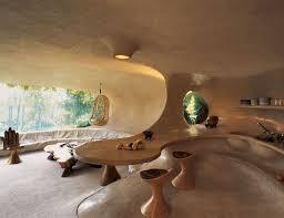 La Folie Organique De Javier Senosiain Aguilar Maison Earthship Interieur Maison Design Kerterre